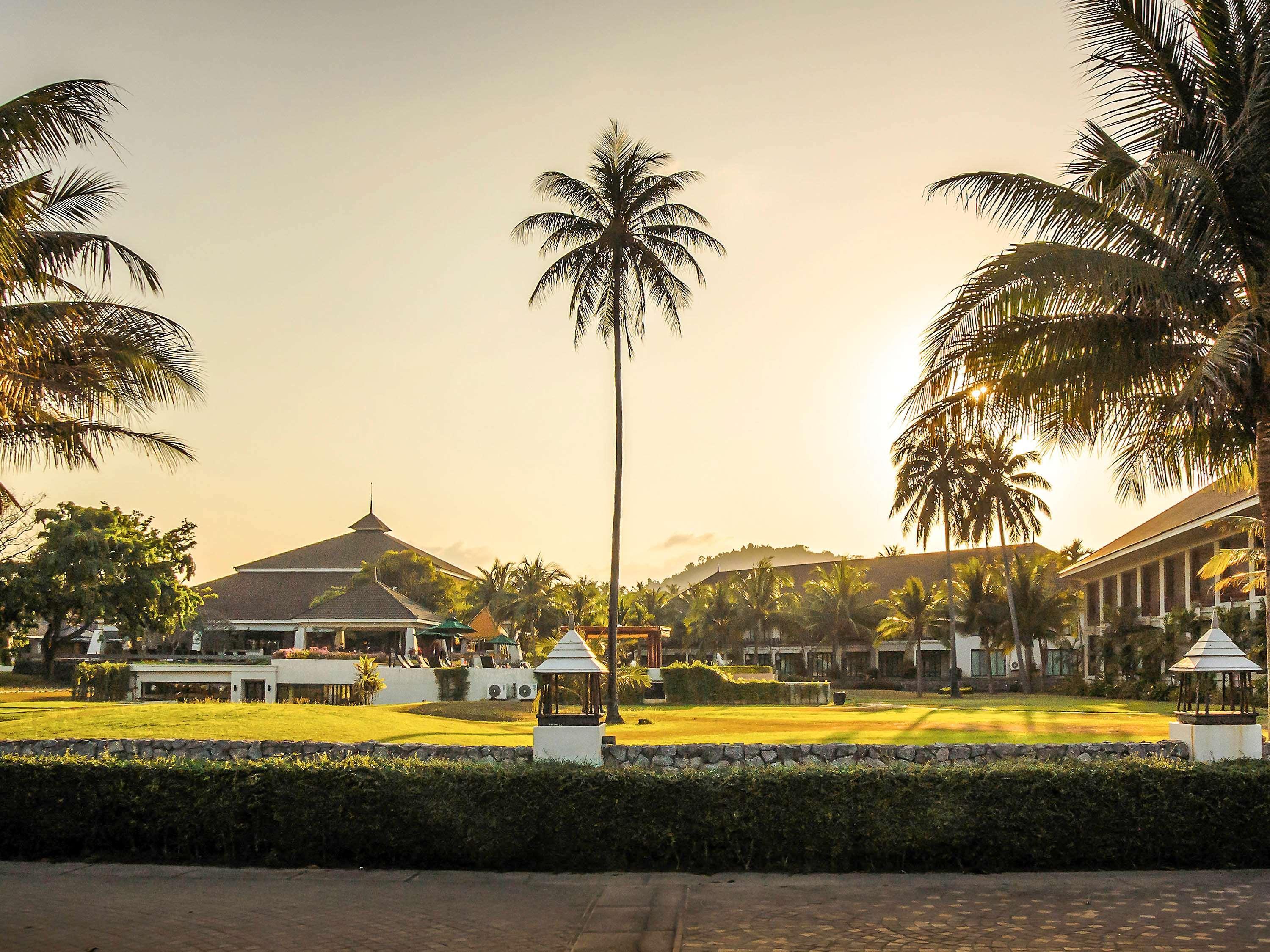 The Nouveau Chumphon Beach Resort And Golf Zewnętrze zdjęcie