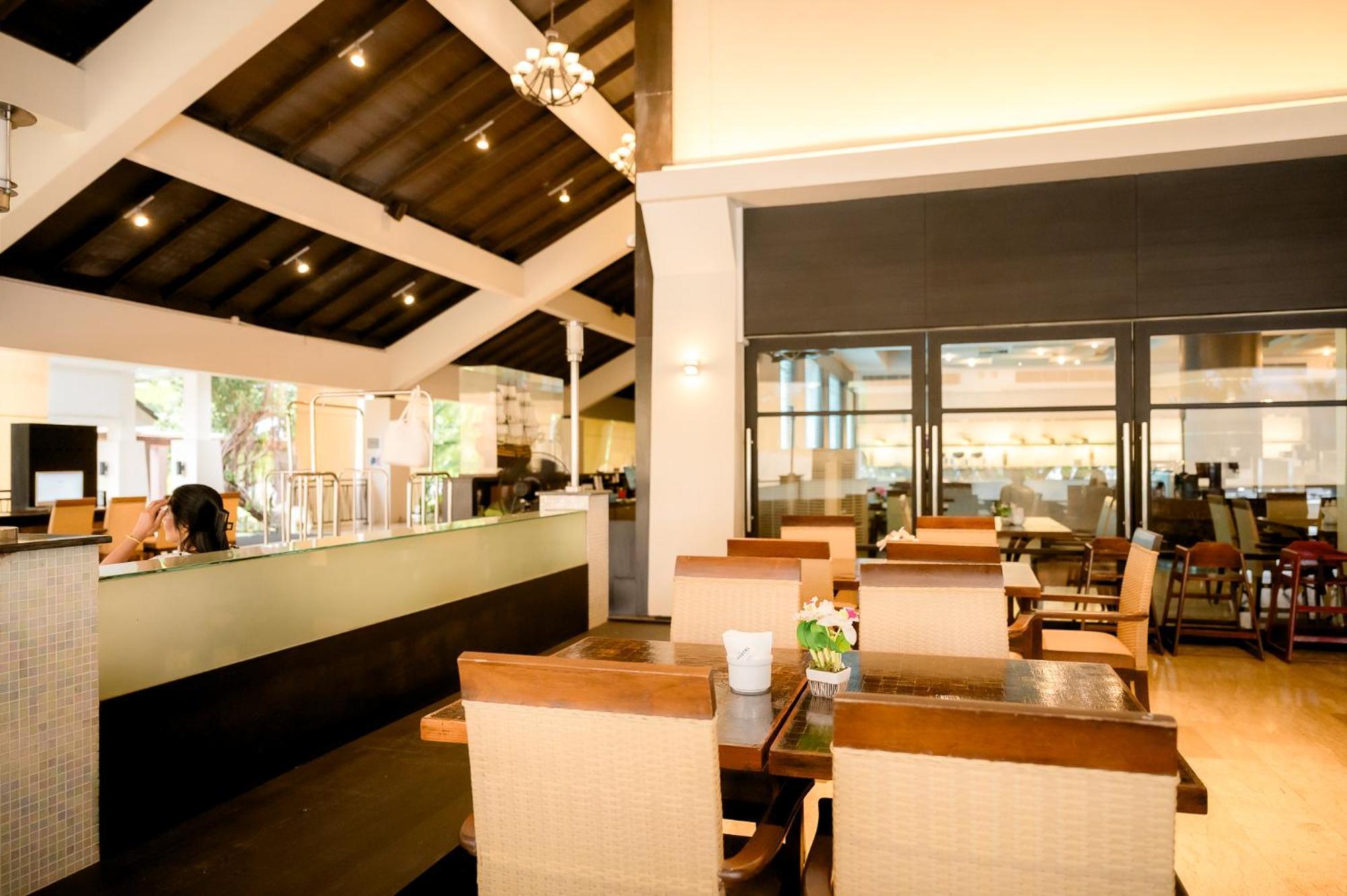 The Nouveau Chumphon Beach Resort And Golf Zewnętrze zdjęcie