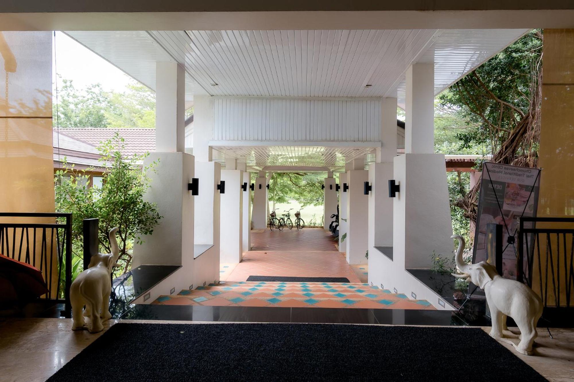 The Nouveau Chumphon Beach Resort And Golf Zewnętrze zdjęcie