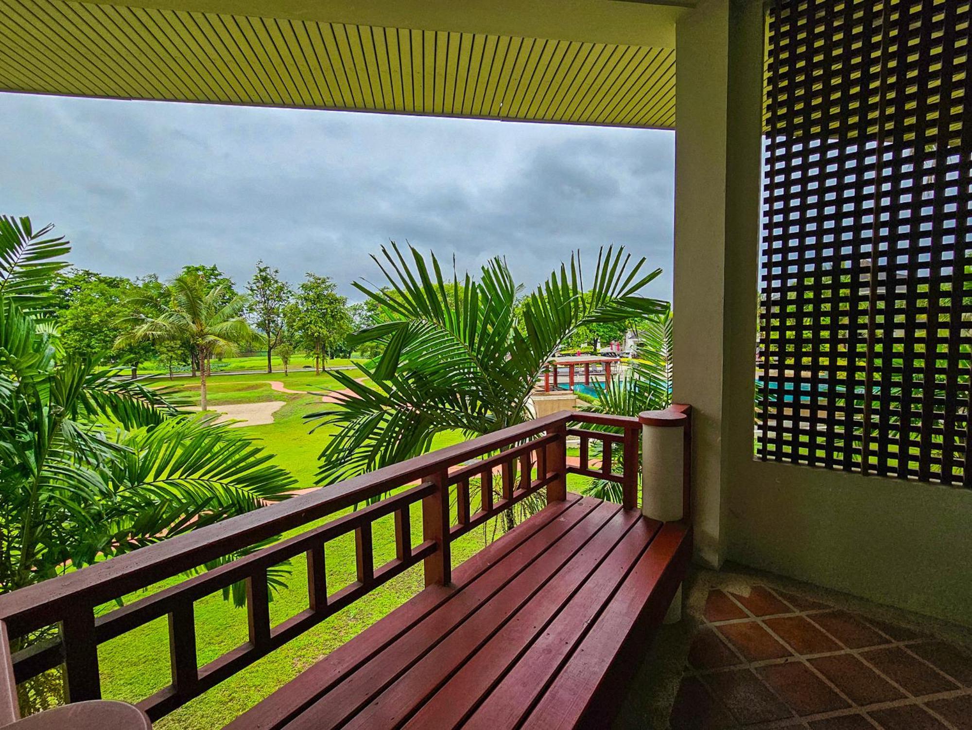 The Nouveau Chumphon Beach Resort And Golf Zewnętrze zdjęcie