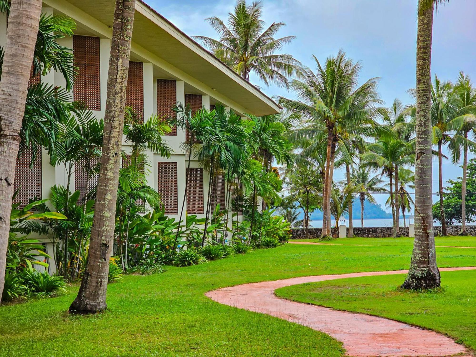 The Nouveau Chumphon Beach Resort And Golf Zewnętrze zdjęcie